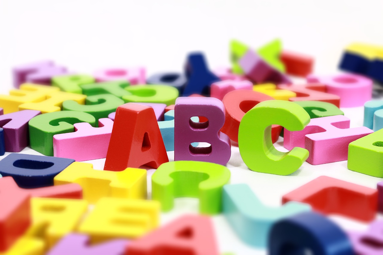 Belajar ABC dengan Alam: Untuk Bayi dan Balita